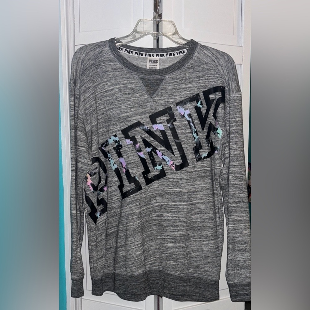 VS PINK women’s gray oversized crew neck sweatshirt, size XS